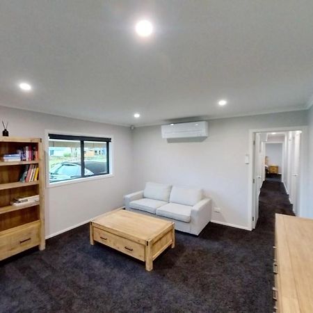 5 Bedroom, Solar On Snowmass Ohakune, Yellow Door Exterior photo